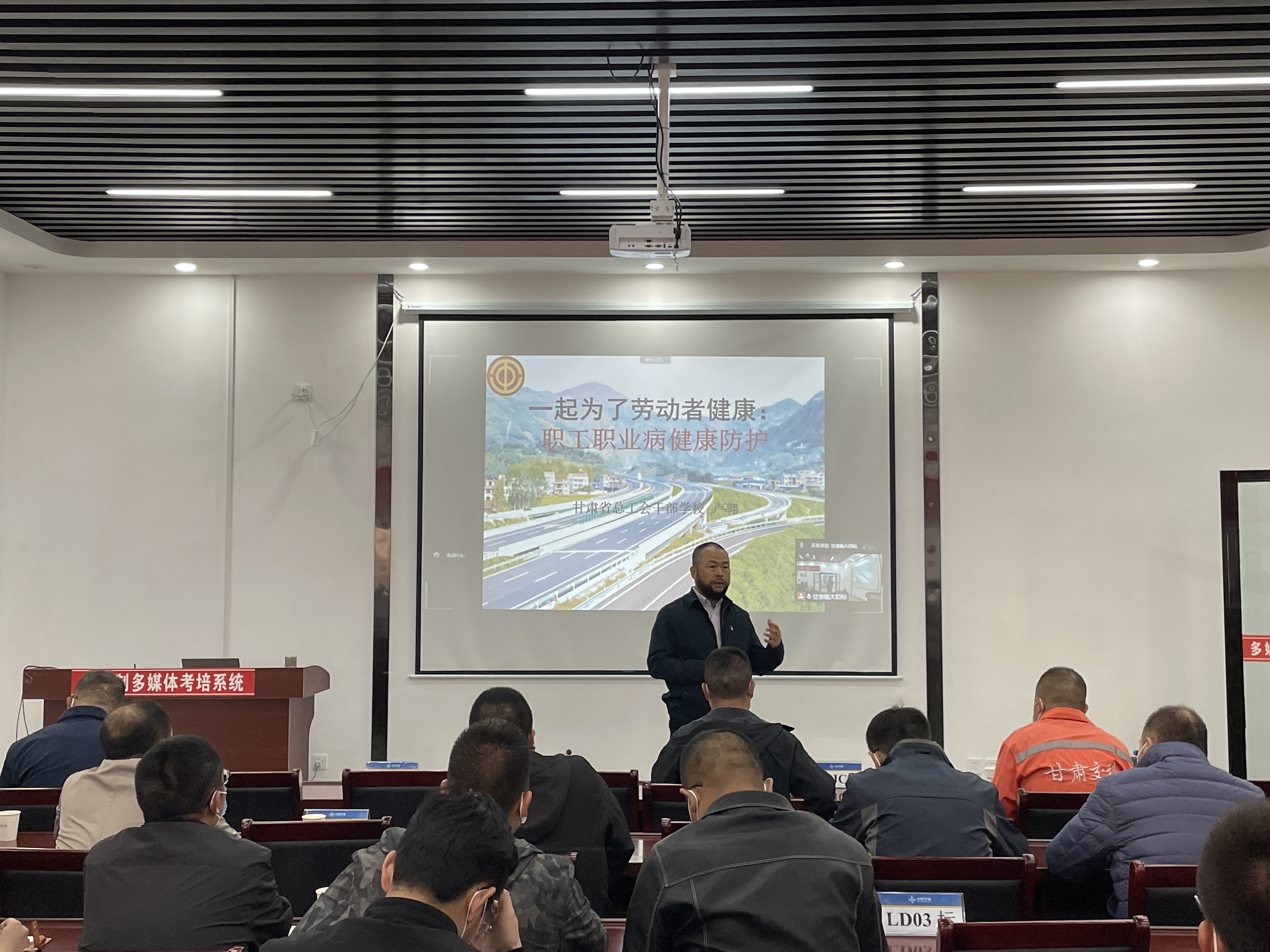 活動(dòng)照片(1).jpg 活動(dòng)照片(1).jpg