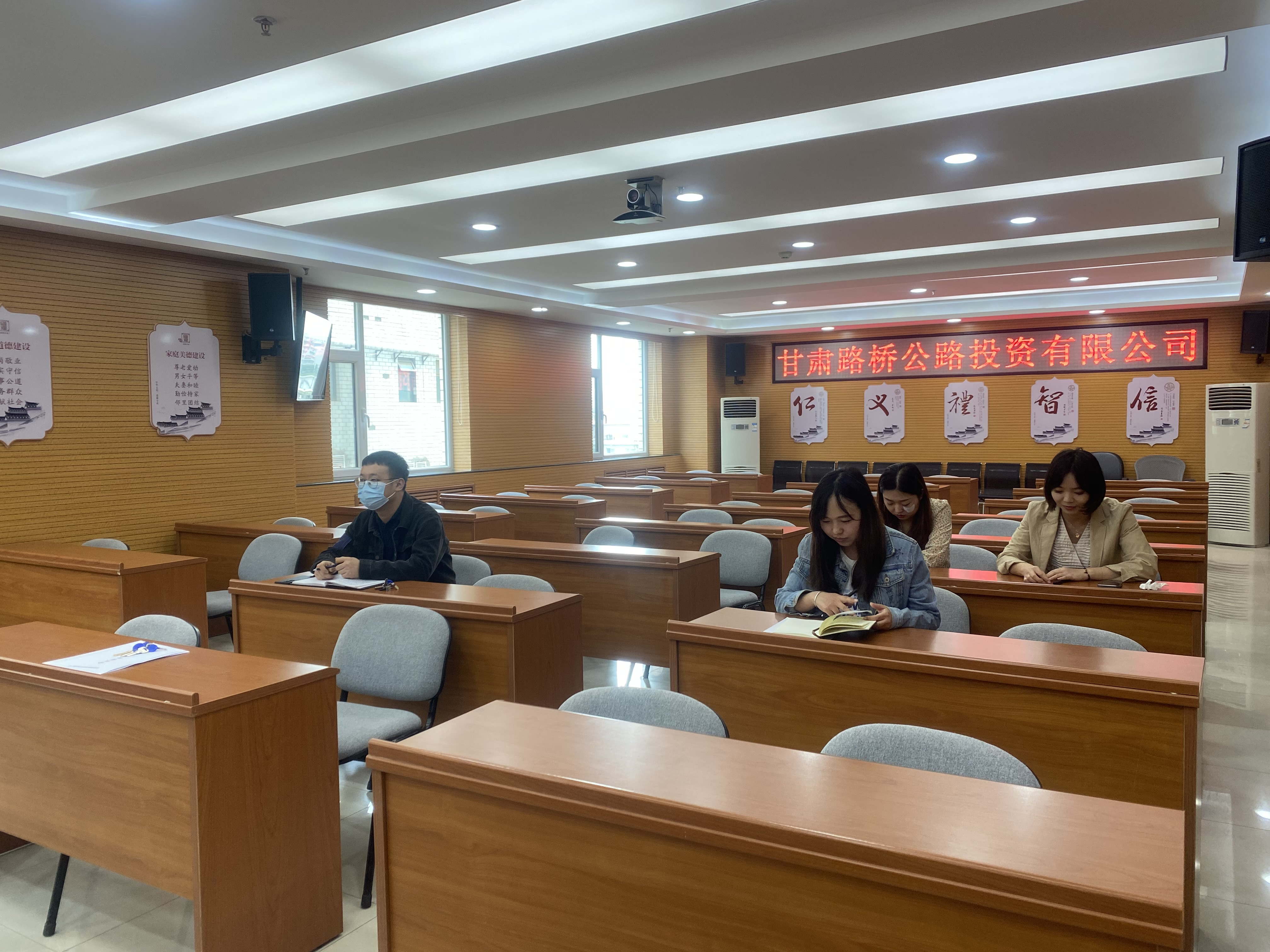 圖片1.png 圖片1.png