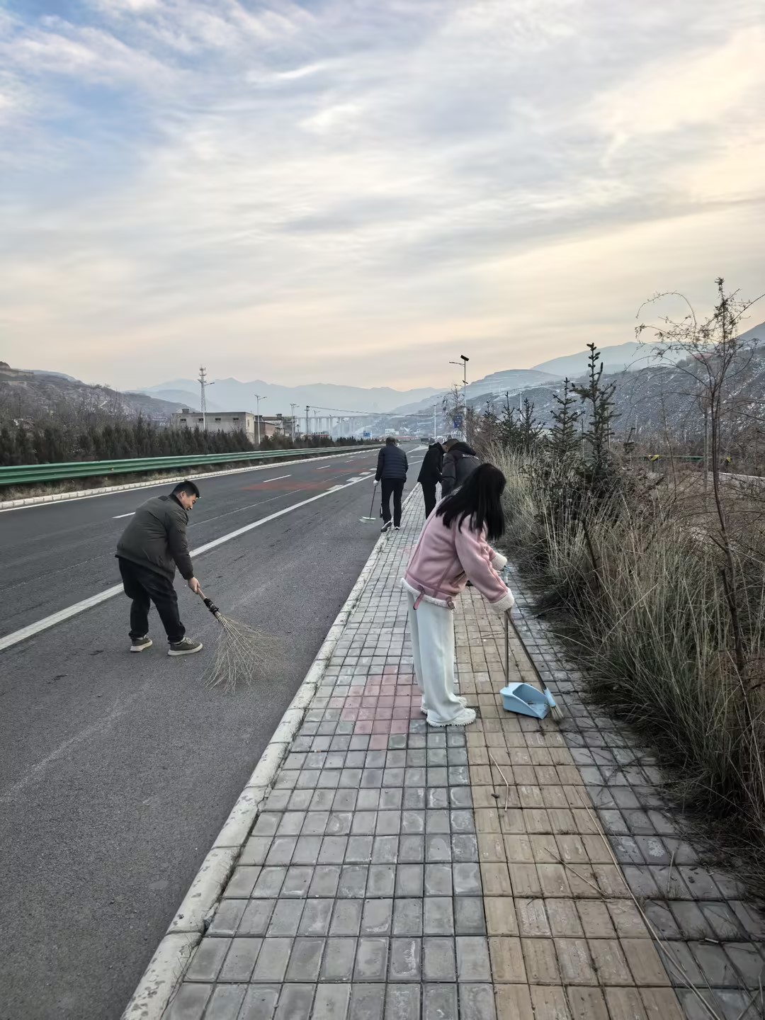 活動(dòng)圖片2(1).jpg 活動(dòng)圖片2(1).jpg