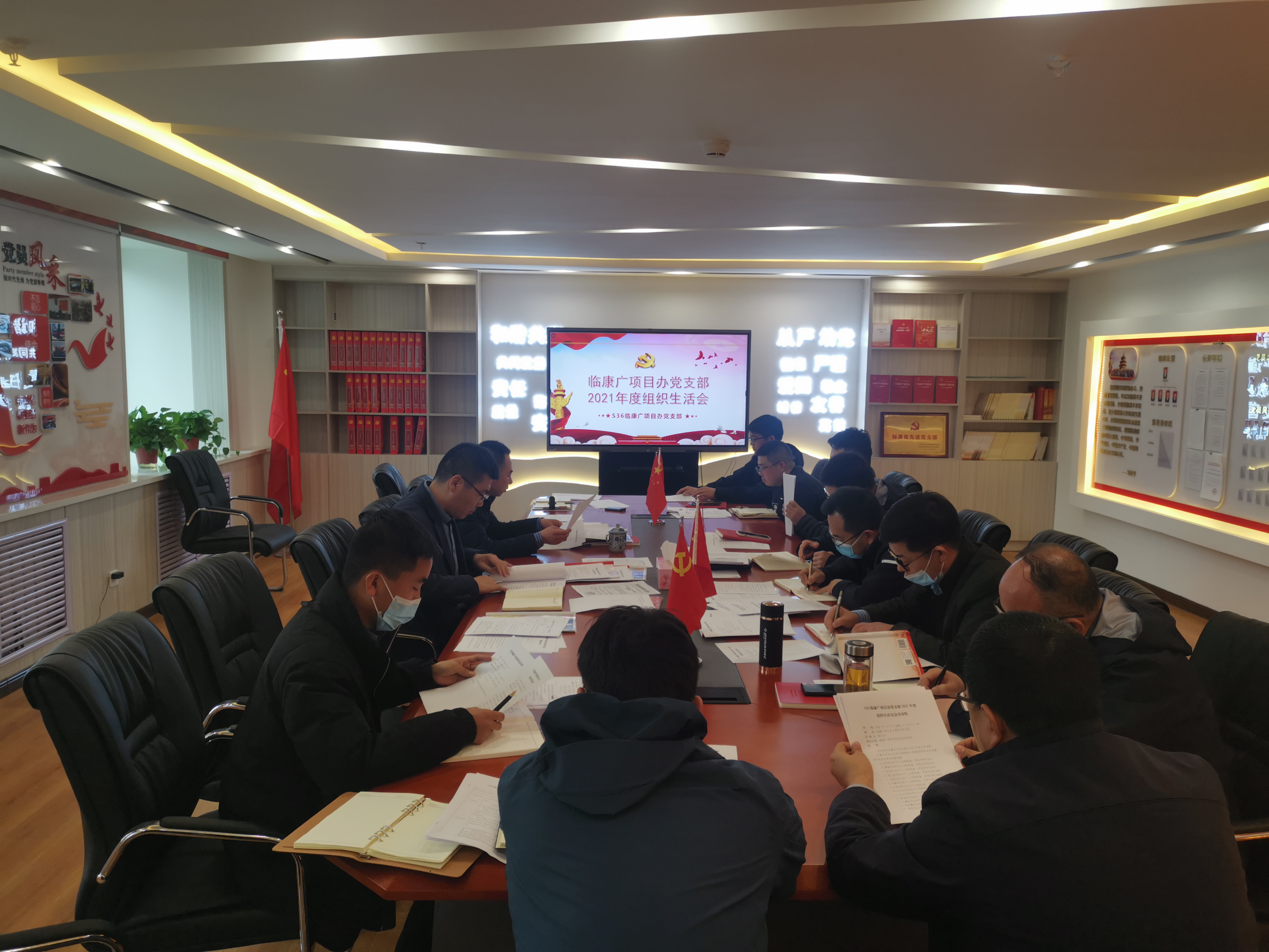 照片.jpg 照片.jpg