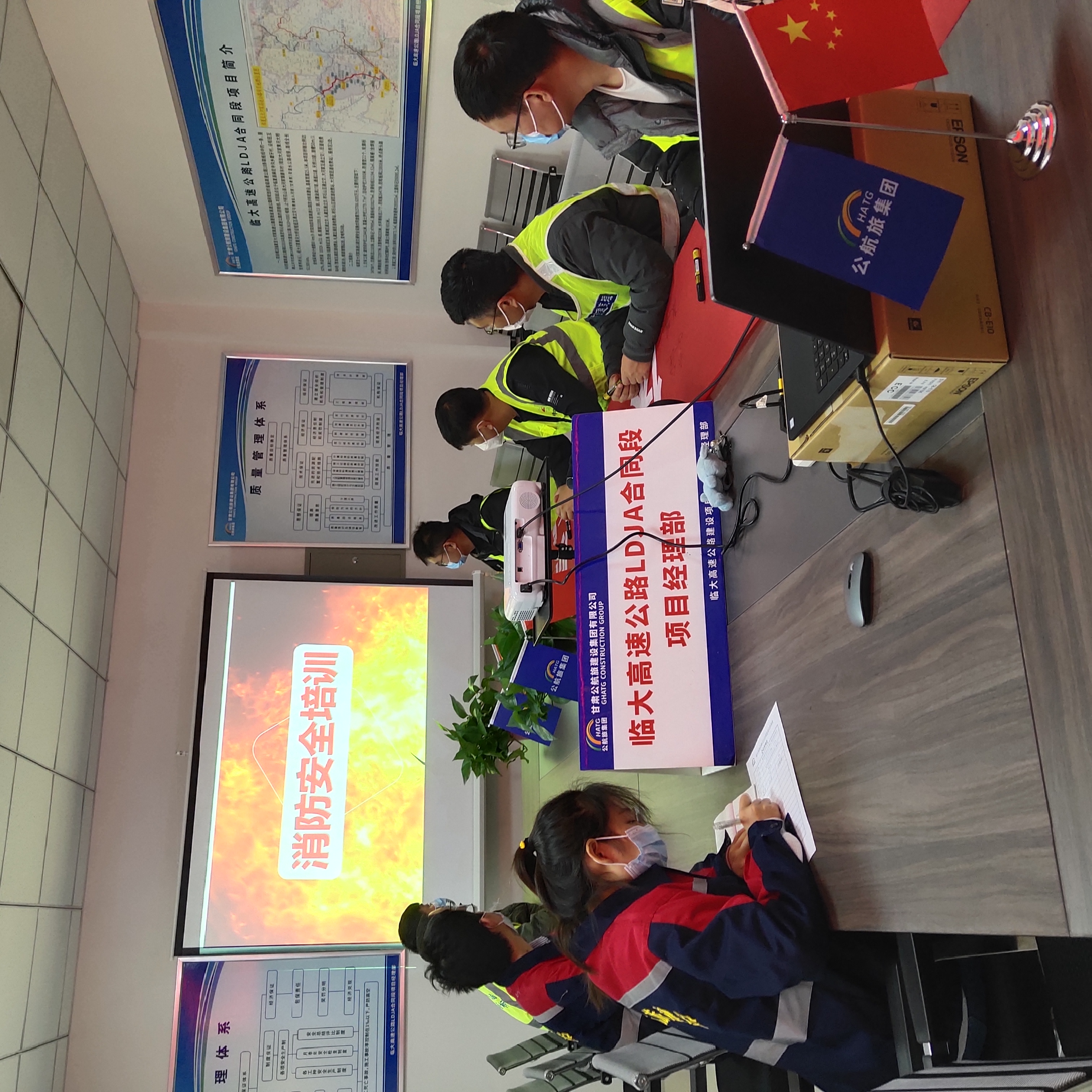 擬選2(1).jpg 擬選2(1).jpg